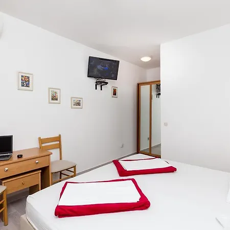Apartment Klaic Mlini