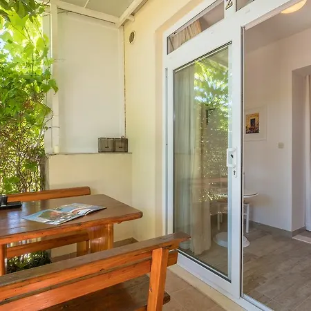 Apartment Klaic Mlini